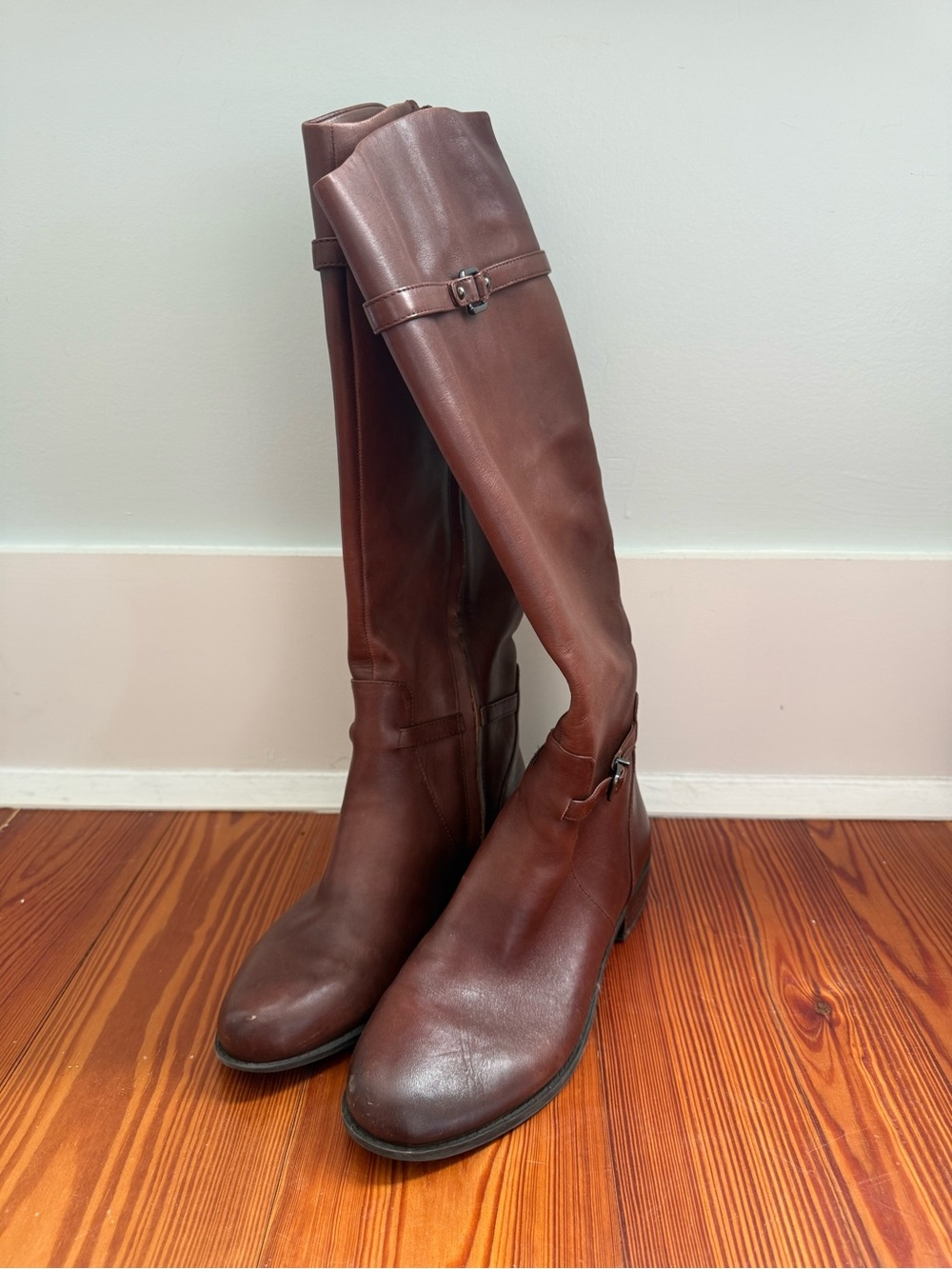 Gianni Bini Chestnut Brown Knee  High Leather Boots